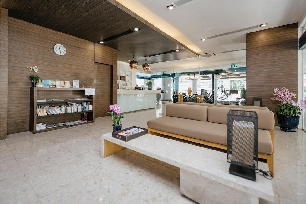 Cnc Residence Bangkok Exterior photo